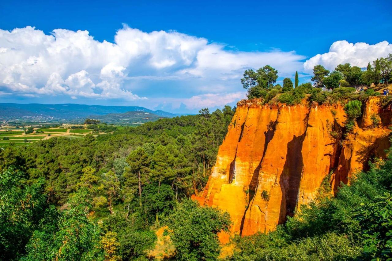 Апартаменти Gite Roussillon Dame Sirmonde Екстер'єр фото